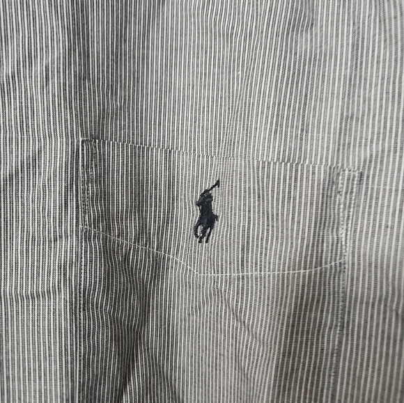 Polo by Ralph Lauren Men's Gray striped button down shirt! - Picture 4 of 6